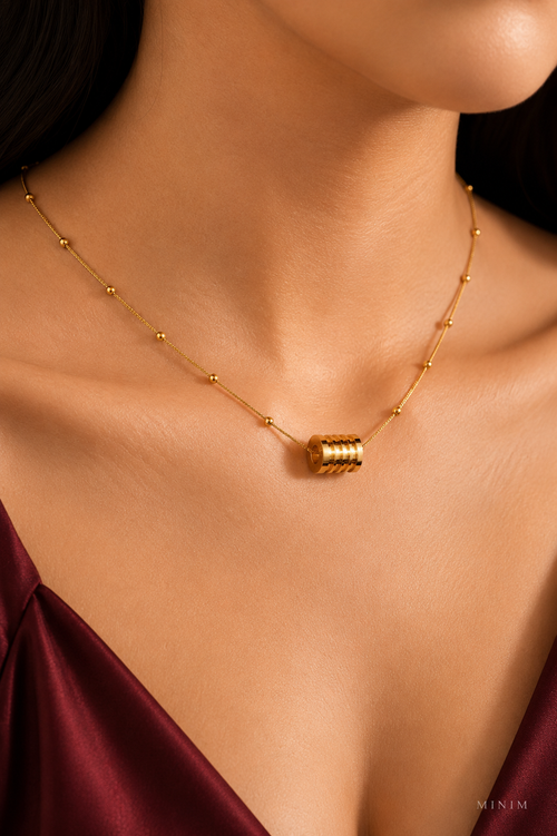 Barrel Pendant Choker Necklace