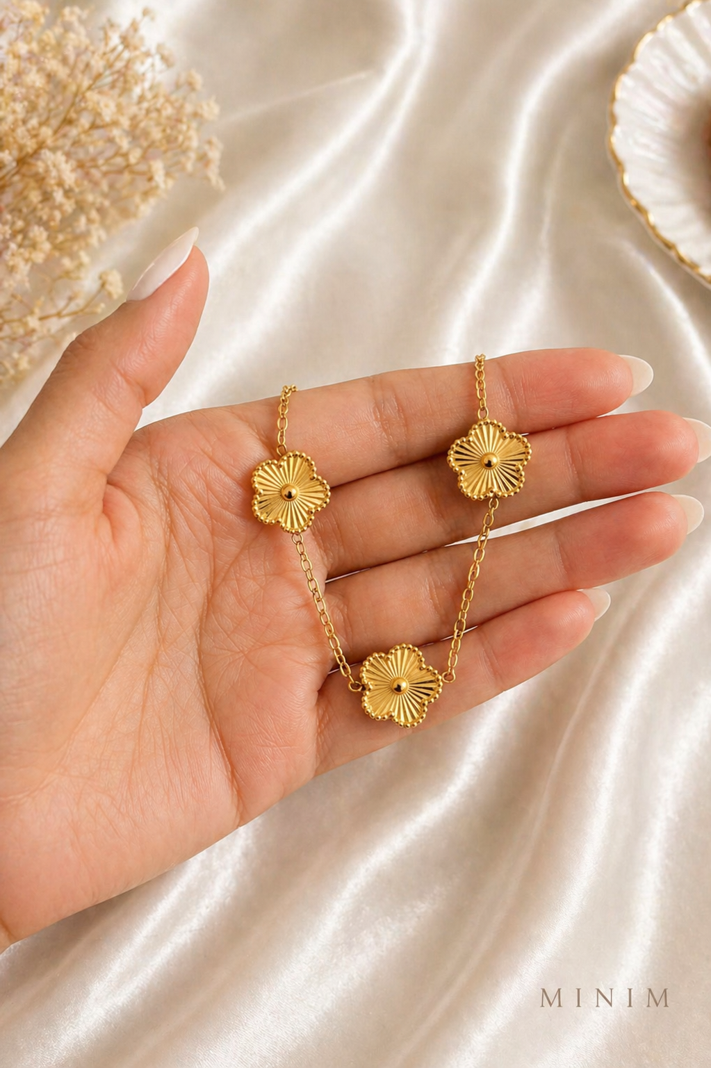 Gold Plated 5 Clover Charm Necklace